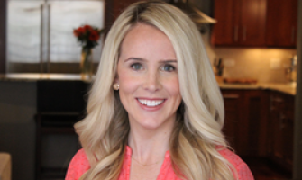 4 pasos para una alimentación saludable y segura para niños pequeños